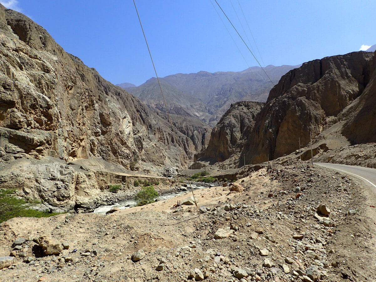 way to Cordillera Blanca