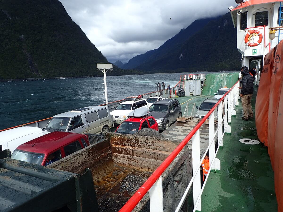 Ferry to Hornopiren