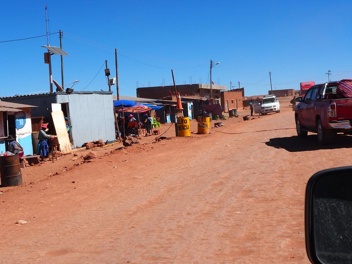 Chilenean border police checkpoint